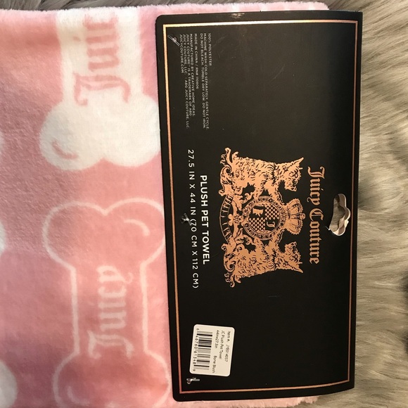 🆕 Juicy Couture plush pet towel - Picture 7 of 8